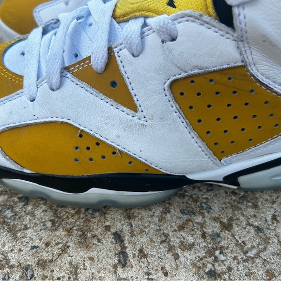 Jordan 6 Retro Yellow Ochre | Men’s 8.5 - Picture 12 of 15